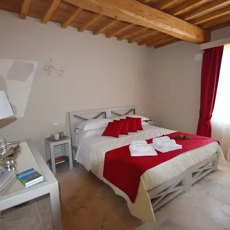 Relais Dei Molini Bed & Breakfast 2*